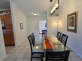 5 Rogart Cir, Boynton Beach FL 33426