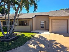 5 Rogart Cir, Boynton Beach FL 33426