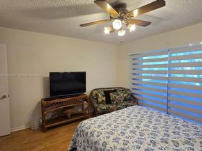 5 Rogart Cir, Boynton Beach FL 33426