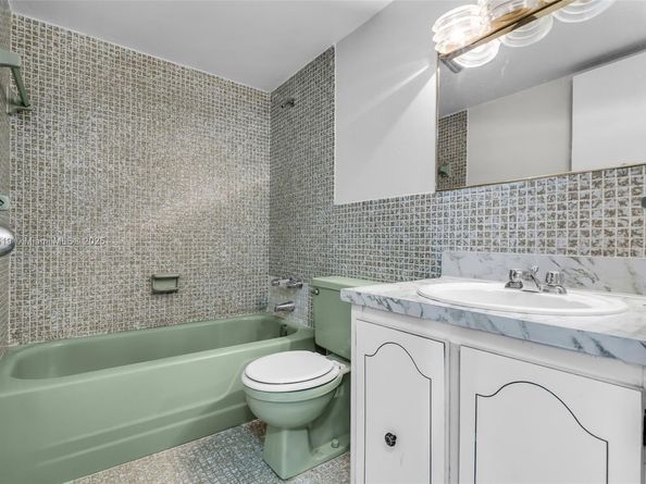 7345 W 4th Ave 402, Hialeah FL 33014