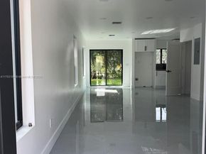 2970 NW 45, Miami FL 33142