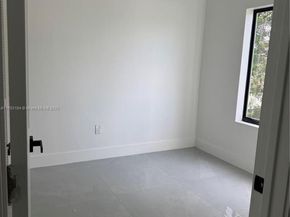 2970 NW 45, Miami FL 33142
