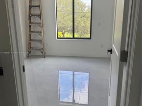 2970 NW 45, Miami FL 33142