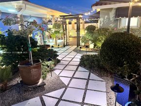 10760 SW 63rd St, Miami FL 33173