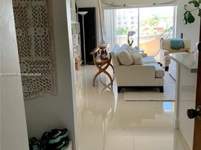 8400 Byron Ave 4F, Miami Beach FL 33141