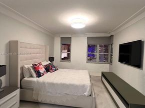 701 Brickell Key Blvd 910, Miami FL 33131