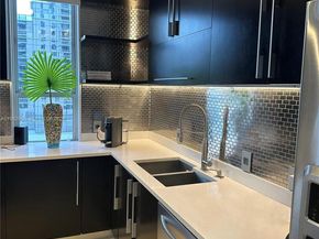 701 Brickell Key Blvd 910, Miami FL 33131