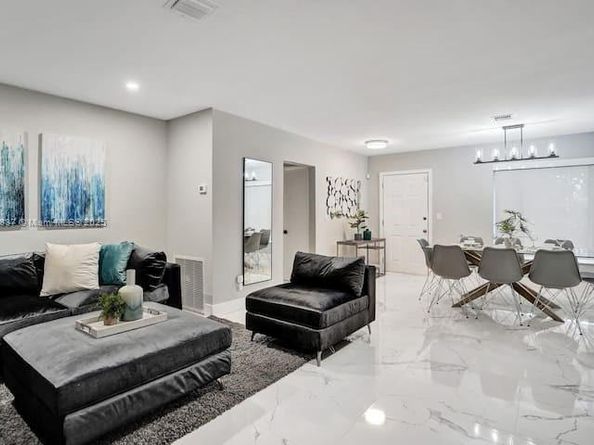 1321 S 16th Ave, Hollywood FL 33020