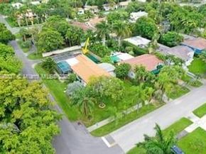 1321 S 16th Ave, Hollywood FL 33020
