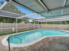 1321 S 16th Ave, Hollywood FL 33020
