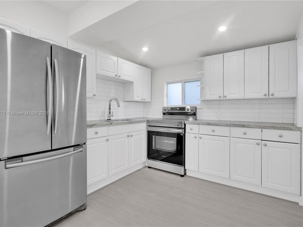 2949 SW 14 st, Miami FL 33145