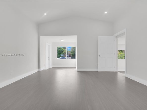 2949 SW 14 st, Miami FL 33145