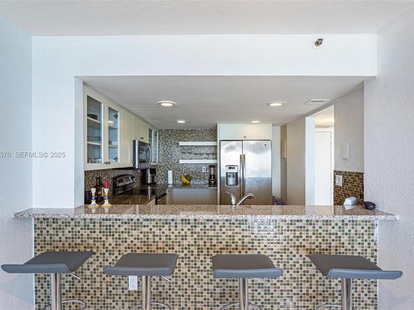 555 NE 15th St 15B, Miami FL 33132