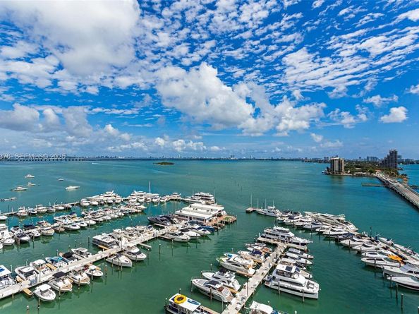 555 NE 15th St 15B, Miami FL 33132