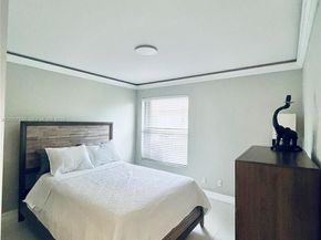 500 Crosswinds Dr A1, Green Acres FL 33413