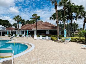 500 Crosswinds Dr A1, Green Acres FL 33413