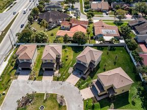 5400 NW 57th Ct, Tamarac FL 33319