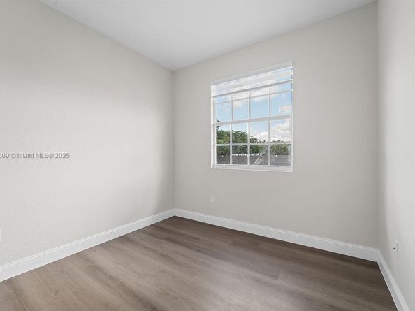 5400 NW 57th Ct, Tamarac FL 33319