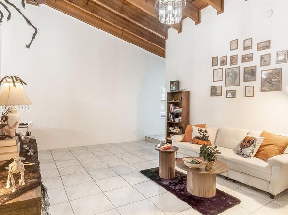 6368 NW 29th St, Sunrise FL 33313