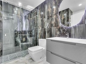 17353 NW 62nd Ct, Hialeah FL 33015