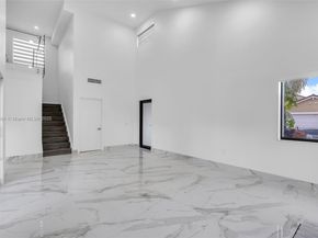 17353 NW 62nd Ct, Hialeah FL 33015