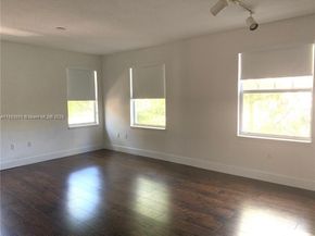 6776 W Sample Rd 6776, Coral Springs FL 33067