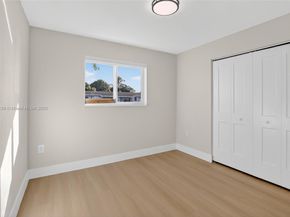 2805 NW 210th Ter, Miami Gardens FL 33056