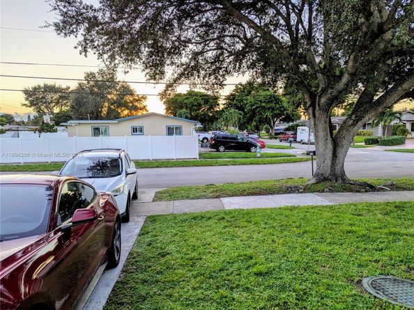 3031 N 74th Ave, Hollywood FL 33024