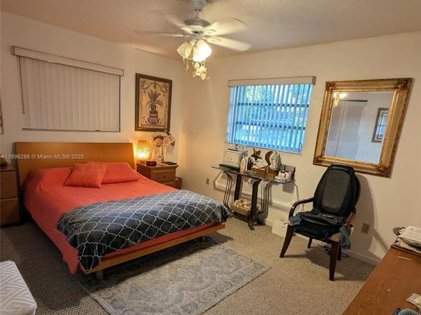 3031 N 74th Ave, Hollywood FL 33024