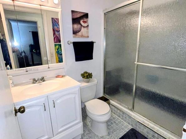 3031 N 74th Ave, Hollywood FL 33024