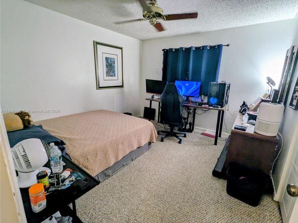3031 N 74th Ave, Hollywood FL 33024