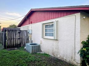 3031 N 74th Ave, Hollywood FL 33024