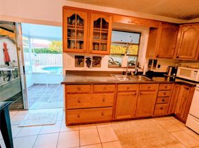 3031 N 74th Ave, Hollywood FL 33024