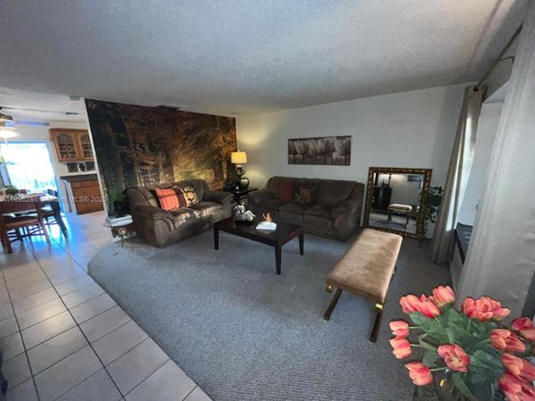 3031 N 74th Ave, Hollywood FL 33024