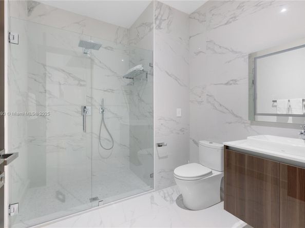 2420 SW 24th St, Miami FL 33145