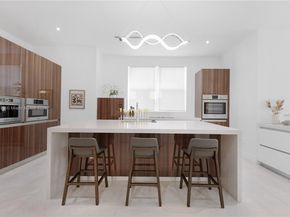 2420 SW 24th St, Miami FL 33145