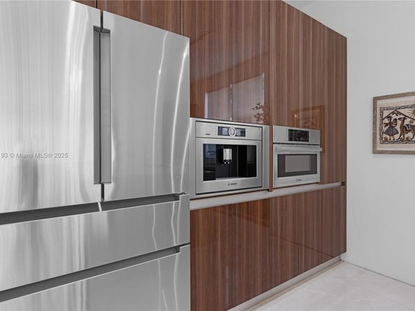 2420 SW 24th St, Miami FL 33145