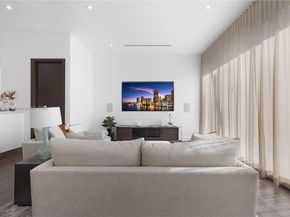 2420 SW 24th St, Miami FL 33145