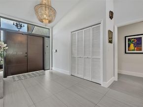 11850 Oak Leaf Dr., Davie FL 33330