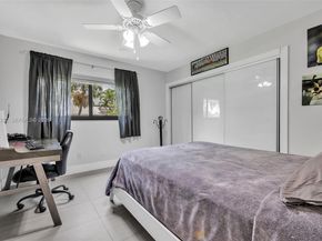 11850 Oak Leaf Dr., Davie FL 33330