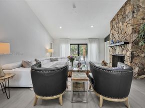 11850 Oak Leaf Dr., Davie FL 33330