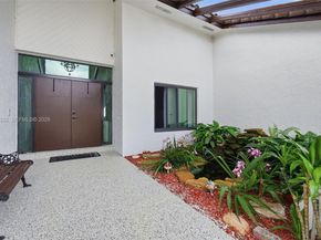 11850 Oak Leaf Dr., Davie FL 33330