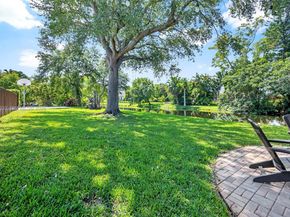 11850 Oak Leaf Dr., Davie FL 33330