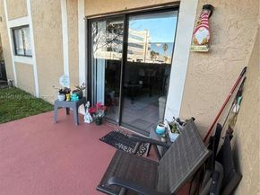 200 W Palm Cir W 104, Pembroke Pines FL 33025