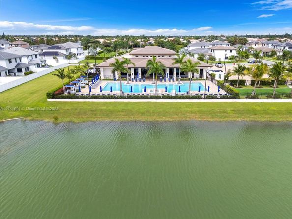 4538 SW 173rd Ave, Miramar FL 33029