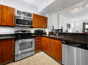 7350 SW 89th St 411S, Miami FL 33156