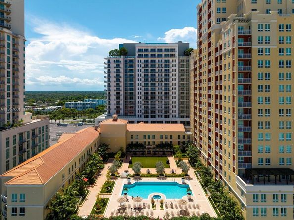 7350 SW 89th St 411S, Miami FL 33156