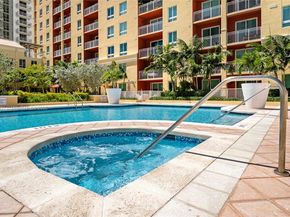 7350 SW 89th St 411S, Miami FL 33156