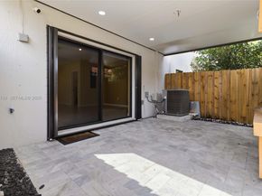 421 NE 1st Dr, Florida City FL 33034