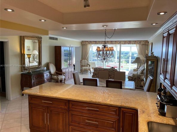 2681 S Course Dr 912, Pompano Beach FL 33069